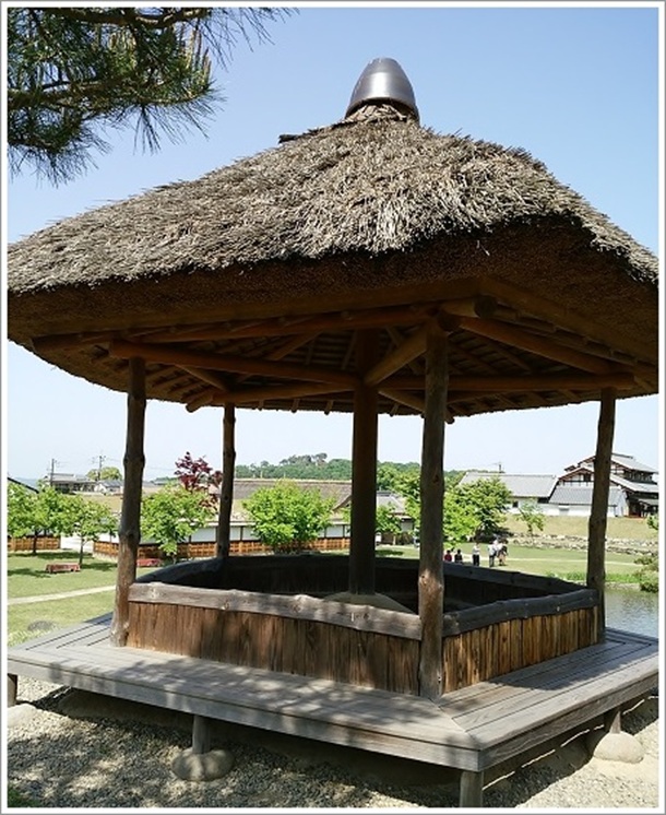 �y�R���i�炭���񂦂�j���|����