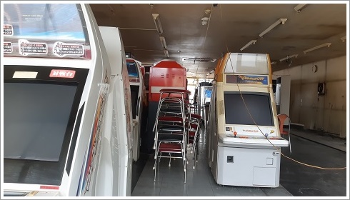 ビックチェイス富岡店の閉店の店内