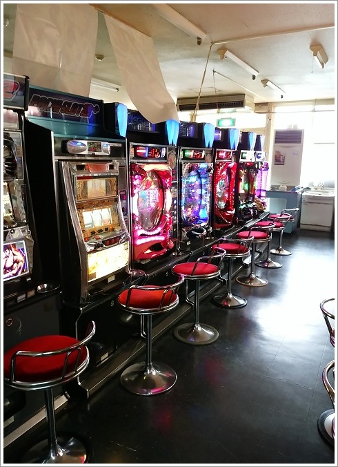 ビックチェイス富岡店舗内のゲームコーナー