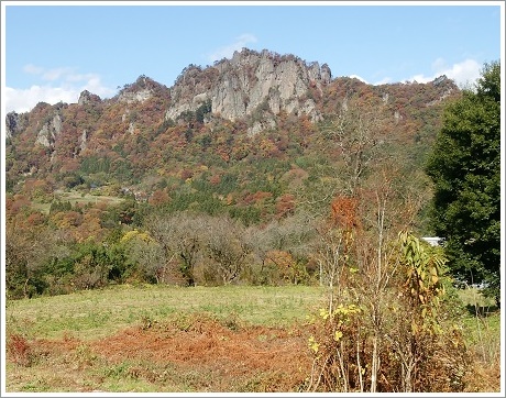 標高８０２ｍの岩櫃山（いわびつやま）の景色