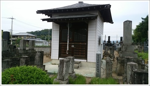 県指定重要文化財原西の阿弥陀座像