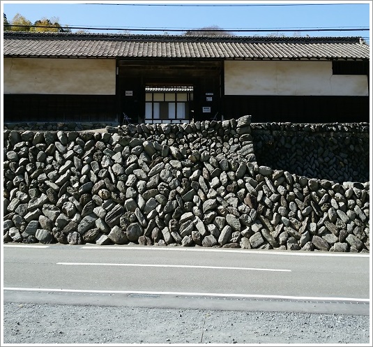 高山社跡の石垣