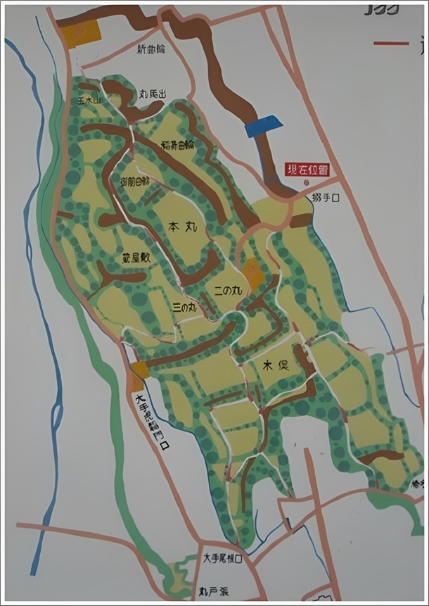高崎市の箕輪城跡専用駐車場です