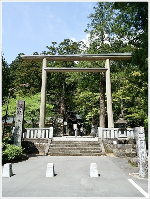 三夜沢赤城神社の鳥居