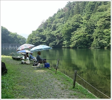 大桁緑地公園の釣り人