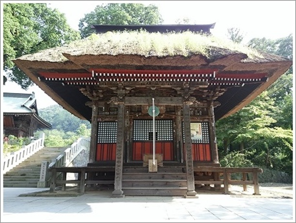 小林山達磨寺の最も古い観音堂(茅葺の御堂)