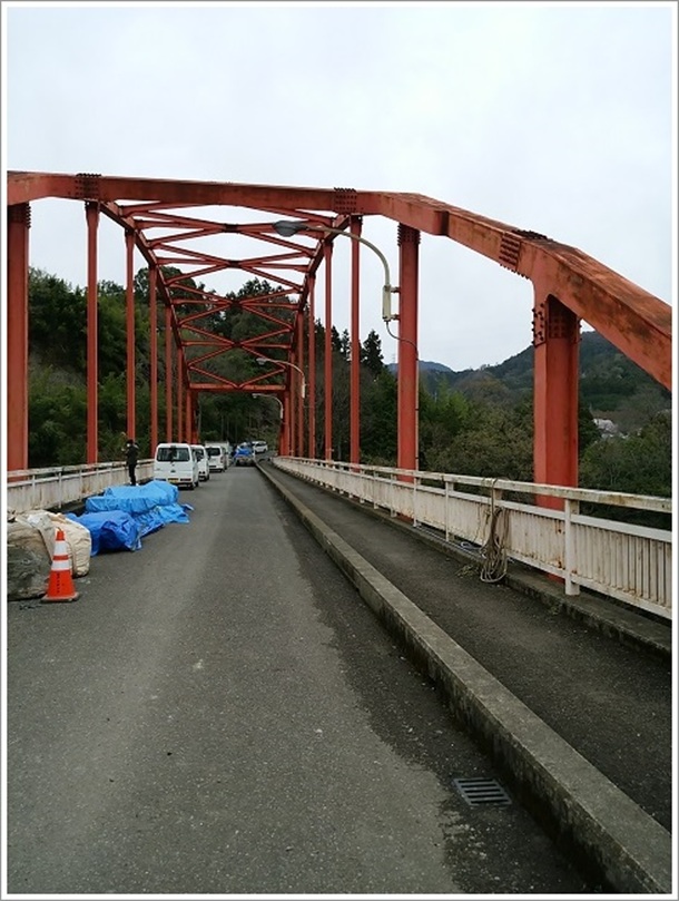 不通橋(とおらずはし)の様子