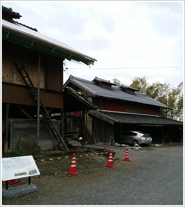 �c���핽����̑O���ł�