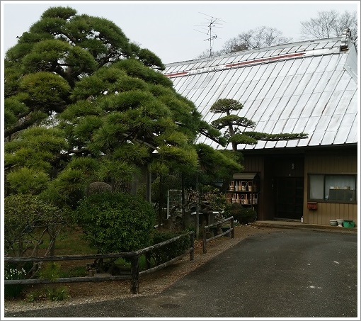 住職が住んでいるとみられるお家