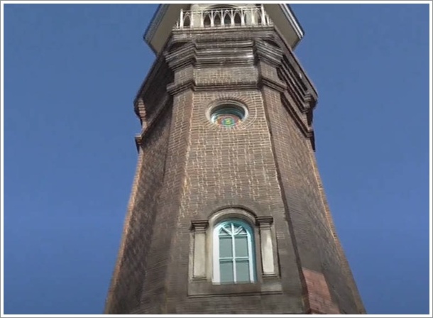 旧時報鐘楼ルネサンス風の窓