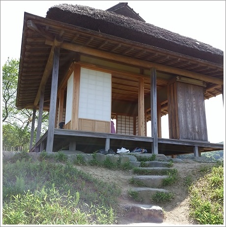 楽山園（らくさんえん）梅の茶屋