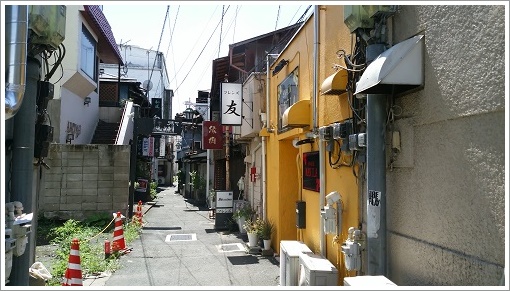 高崎柳川町の裏路地